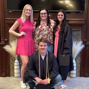 Meet your Posher, Kelli